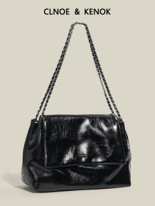 Luxurious Commuter Large Capacity Tote Bag