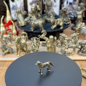 Tượng Nhỏ Phong Thủy Bằng Đồng Kiểu Dáng Chú Chó Golden Cây Cảnh  (Kích Thước: 3.2 x 4.7cm)