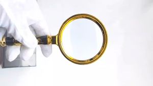 Kính lúp cầm tay đọc sách báo cho người già ( Phóng đại 5 lần ) 90mm