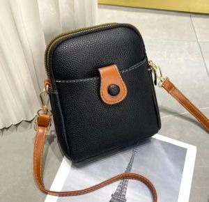 Tas Selempang Wanita Terbaru 2024 & Tas OOTD Simple