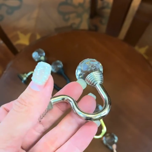 Paket 2pcs Hook Gorden Kristal Cantolan Tali Gorden Besi Anti Karat Hook Minimalis Elegan Untuk Semua Jenis Tirai