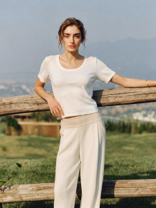 Basic House | U-Neck Casual T-Shirt