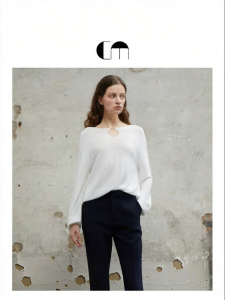 Seamless Crewneck Pullover Top