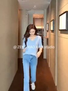 V-neck Knitted Tops for Women Summer Striped Ice Silk Short-sleeved T-shirt