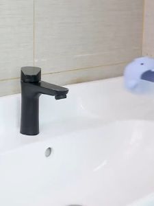 kids hand washer silicone faucet extender guide sink splash water dispenserkids hand washer silicone faucet extender guide sink splash water dispenser