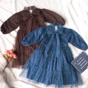 Gamis Lebaran 2026 Viral Tiktok Anak Cewek Perempuan 3 4 Tahun Setelan Hijab Dress Warna Coklat Mahogany Anak Terbaru Korean Style Baju Muslim Warna Coklat Tua Elegan KA150