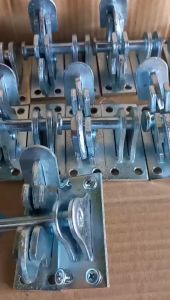 (Tặng 8 vít ) Chốt Cửa Thông Minh Tự Gài Có Lỗ Móc Ổ Khóa Thích Hợp Dùng Cho Cửa Rào Cổng Ngõ An Toàn Khi Nhà Có Con Nhỏ