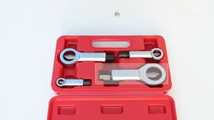 NUT SPLITTER PEMBUKA BAUT RUSAK KARAT NO 1 - 4