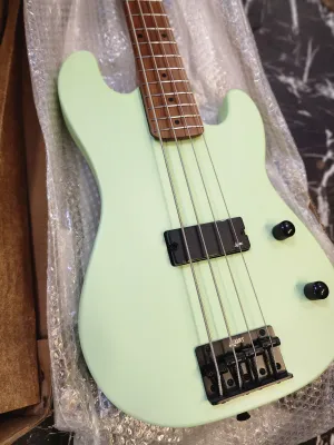 LUXARS SHORT SCALE BASS