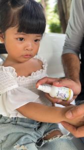 BABBYBOO สเปรย์กันยุงเด็ก ออร์แกนิค ผ่านการทดสอบกันยุงนาน 7 ชม. ไม่ฉุน หอมส้มยูซุและน้ำนมข้าวญี่ปุ่น