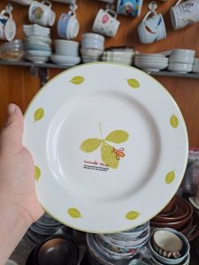 Bộ tô chén dĩa Miado club của Mister donut hình lá và chú ong