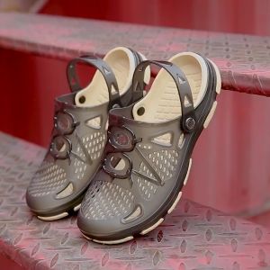 Korean Version of Breathable Men's Shoes: Cave Outdoor Beach Non-slip Speed Interference Water Shoes