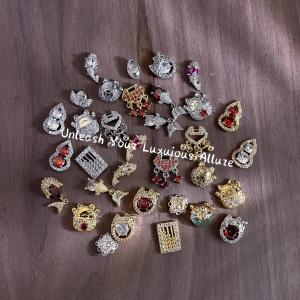 ชุดตกแต่งเล็บ 4 ชิ้น ลายดอกไม้คริสตัล 3 มิติ ประดับเพชรซิร์คอนสีทองและสีเงิน ยี่ห้อ Kaniu สำหรับตกแต่งเล็บ อุปกรณ์ทำเล็บ