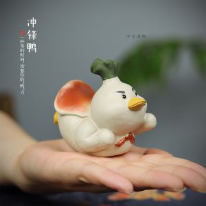 Handmade Purple Clay Tea Pet Duckling Desktop Ornament Creative Cute Small Duck Craft Tea Playable Collectible Item