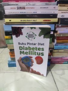 BUKU pintar diet diabetes mellitus