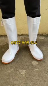 (Ủng nam) Ủng bảo hộ lao động màu trắng Hoa San size 39-43 đế cứng ủng trắng đế cứng ủng lao động 022