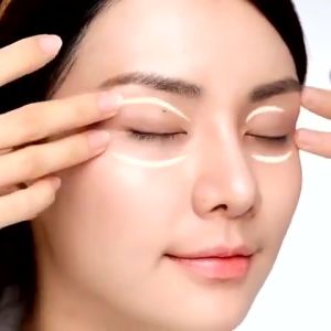 100% Ori Eye Cream Krim Mata Anti Keriput Kantung mata Perawatan Kulit Anti-Bengkak Lingkaran Hitam Anti-Penuaan Pelembab Firming Facial Eye Skin Revitalize Firming 30g