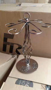 Giá Treo Ly Vang Xoắn Màu đồng Decor Siêu Đẹp