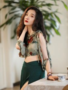 Ji Xiaobai Original Dance Commuter Top Belly Dance Popular Dance Fashion Top Accessible Luxury Female Printed Lace up New Product