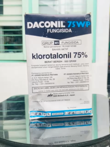 Fungisida DACONIL 75WP Klorotalonil 75% isi kemasan 100gr 500gr dari PT. EXINDO RAHARJA PRATAMA
