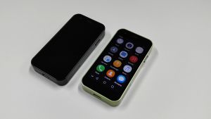 SOYES S26 Điện thoại thông minh mini Mạng 3G RAM 2GB ROM 16GB Dual SIM 3.0 Inch 1000mAh Điện thoại di động Android8.1 Màn Hình 3.0 Inch Chất Lượng Cao Điện Thoại Di Động Kích Thước Nhỏ Gọn - Lazada