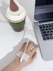 ที่กรองชา เครื่องทำน้ำแข็งหุ้มฉนวน ถ้วยน้ำพร้อมฝาปิดสุญญากาศ เครื่องล้างจาน กาต้มน้ำน้ำแข็งป้องกันการรั่ว แบบกด