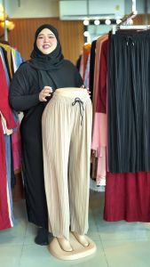 กาเกงขายาวอัดพลีท สีพื้น แฟชั่นมุสลิม ทรงสวย ผ้าเย็นใส่สบาย RA46วาริสมุสลิม