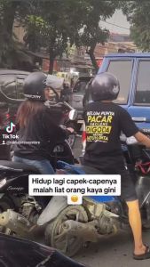 T-SHIRT KAOS BAJU BELUM PUNYA PACAR BOLEH DI GODA BEST SELLER VIRAL(REAL PICTURE) BAHAN ADEM COTTON CASUAL