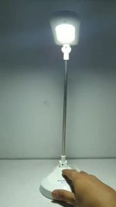 Đèn bàn KENTOM KT-503 bóng led thiết kế nhỏ gọn