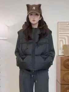 Lightweight Padded Vest Womens Short Style Autumn Winter New Arrival Small Size Hooded Sleeveless Jacket Outerwear Vest