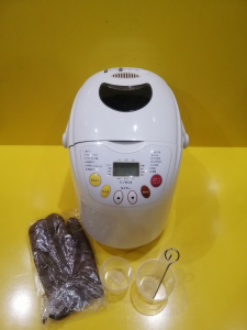 Máy làm bánh mì nội địa Nhật Siroca SHB-212_Hàng nội địa Nhật đã qua sử dụng điện 100V