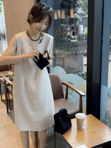 ชุดเดรสผ้าลินินคอตตอนสไตล์ฝรั่งเศสสำหรับผู้หญิง ฤดูร้อนปี 2025 ชุดเดรสยาวทรงตรงแขนกุดแบบลำลองและทันสมัย