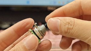 Potensio 7 Pin 50k Drat Kaki 7 Tekuk Volume Mixer 503