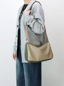 Lightweight Fashionable Waterproof Canvas Shoulder Bag Womens New 2025 Unique Design Contrast Color Pillow Bag Real Leather