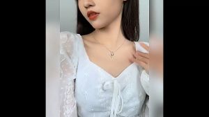 [Local Stock Ready] Elegant Korean Cat Style Necklace | Fashion Cute Cat and Moon Pendant | Adorable Collarbone Chain