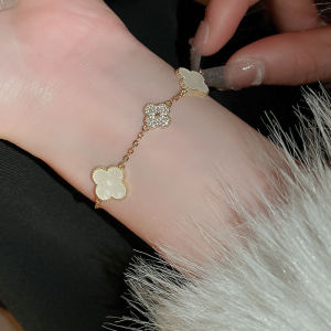 Lacina Four Leaf Clover Bracelet: A Niche Fashion Accessory