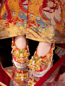 Original Handmade Embroidered Wedding Shoes Flat Bottom Ming Dynasty Style Chinese Traditional Wedding Show Heels Womens Footwear