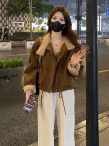 Womens Short Thickened Fleece Lined Suede Jacket Casual Style Winter Coat Korean Version Loose Fit Top for Small Figures