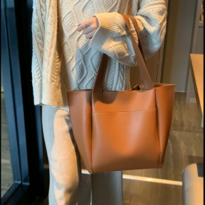 SG Ayuqi® Large-Capacity Soft PU Tote Bag for Women Casual Shoulder Bag Commuter Handbag