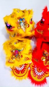 Đầu Lân Lớn Vải Gấm cho bé từ  5_8 tuổi bao gồm đuôi kim sa may 2 lớp mắt chớp đèn (Tặng kèm pin) - Hàng thiết kế riêng