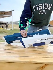 สงกรานต์⚡ปืนฉีดน้ำไฟฟ้า ดูดน้ำอัตโนมัติ ใช้งานแบตเตอรี่ลิเธียม ชาร์จแบตได้ มีแสงไฟตัวปืน ยิงได้ไกล ของเล่นปืนฉีดน้ำ