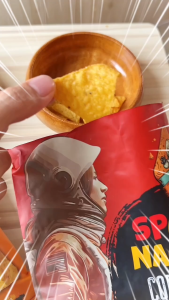 Space Nachos Tortilla Corn Chips- Hot & Spicy Flavor(แป้งคอร์นชิพส์ทอดกรอบ รสฮอต แอนด์ สไปซี่)