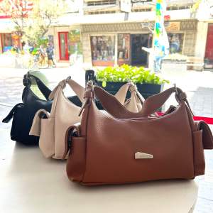 Tas selempang dan jinjing wanita kekininian realpik