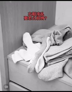 OHHDEER Triangle Drying Hook Clip Seamless Clothes Pins Closet Space Savers Windproof Clothes Hanger