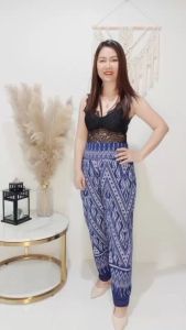 กางเกง กางเกงขาเดฟ กางเกงลายไทย กางเกงสาวอวบ มีกระเป๋า 2 ข้าง เอวยางยืด 32-38 สะโพก 32-42 ยาว 38 นิ้ว ผ้าครามพิมพ์ลาย  ส่งจากนครพนม