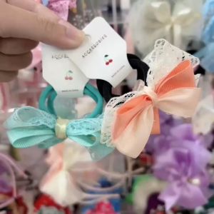 Set 2 cột tóc nơ ruy băng điệu đà cho bé Cột tóc nơ xinh phối ren cho bé gái