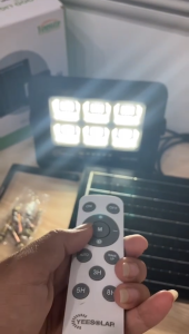 YEELITE Monocry stalline ABS Housing Solar LED Floodlight - Super - Strong High Beam Ideal for Lighting Scenarios YTK-10
