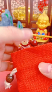 🔥低价促销🔥 山鬼花钱手链 朱砂手链 已开光 辟邪招财手链手串 朱砂手串 本命年化太岁护身符手链 转运手链 山鬼花錢 鑰匙扣 Cinnabar Bracelet