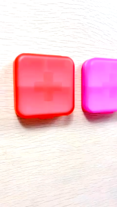 Kotak obat 4 sekat kotak 4 skat wadah obat pil kotak sparepart kotak tempat perhiasan DMO C24