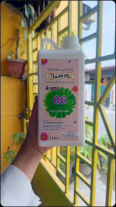 Parfum Laundry Jannah Aroma 04 Pengharum dan Pelicin Pakaian 3in1